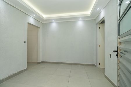 Casa para alugar com 30m², 1 quarto e sem vaga Casa para alugar com 30m², 1 quarto e sem vagaSala