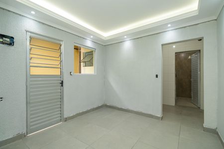 Sala de casa para alugar com 1 quarto, 30m² em Parque Santa Madalena, São Paulo