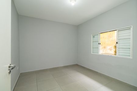 Casa para alugar com 30m², 1 quarto e sem vaga Casa para alugar com 30m², 1 quarto e sem vagaQuarto