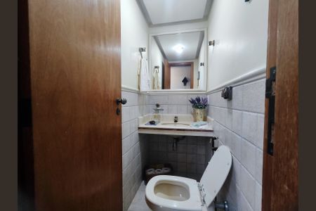 Apartamento para alugar com 360m², 5 quartos e 4 vagasLavabo