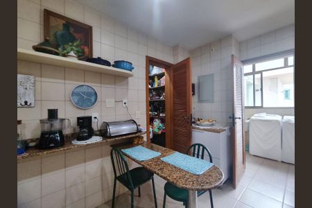 Apartamento para alugar com 360m², 5 quartos e 4 vagasCozinha