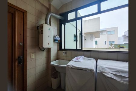 Apartamento para alugar com 360m², 5 quartos e 4 vagasÁrea de Serviço