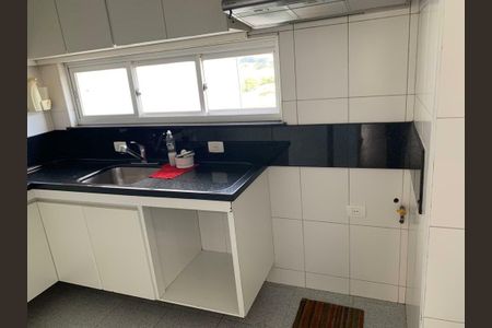 Apartamento para alugar com 3 quartos, 180m² em Alto de Pinheiros, São Paulo
