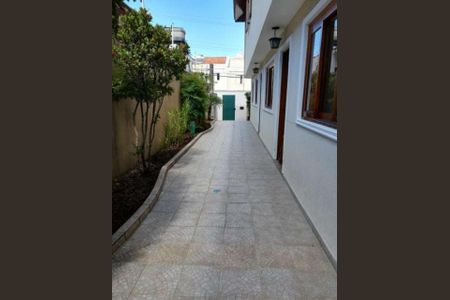 Foto 01 de casa à venda com 2 quartos, 75m² em Vila Brasilio Machado, São Paulo