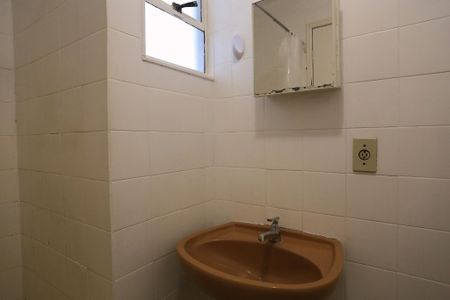 Apartamento à venda com 63m², 2 quartos e 1 vaga Apartamento à venda com 63m², 2 quartos e 1 vagaBanheiro