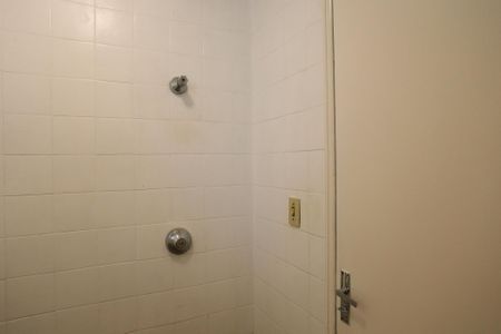 Apartamento à venda com 63m², 2 quartos e 1 vaga Apartamento à venda com 63m², 2 quartos e 1 vagaBanheiro