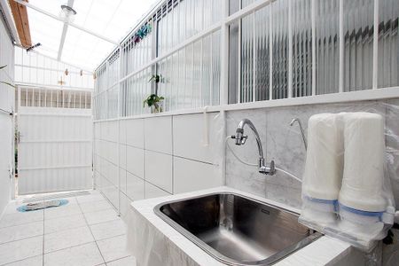 Apartamento à venda com 106m², 2 quartos e 1 vagaÁrea de Serviço