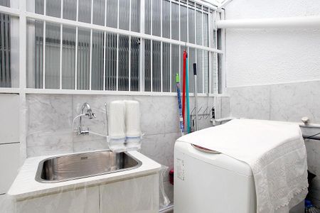 Apartamento à venda com 106m², 2 quartos e 1 vagaÁrea de Serviço