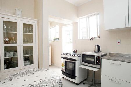 Apartamento à venda com 106m², 2 quartos e 1 vagaCozinha