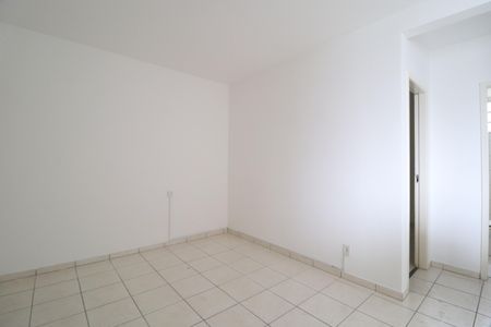 Sala de apartamento para alugar com 2 quartos, 45m² em Shopping Park, Uberlândia