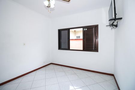 Casa à venda com 500m², 4 quartos e 4 vagas Casa à venda com 500m², 4 quartos e 4 vagasQuarto 1
