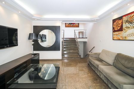 Casa à venda com 500m², 4 quartos e 4 vagas Casa à venda com 500m², 4 quartos e 4 vagasSala