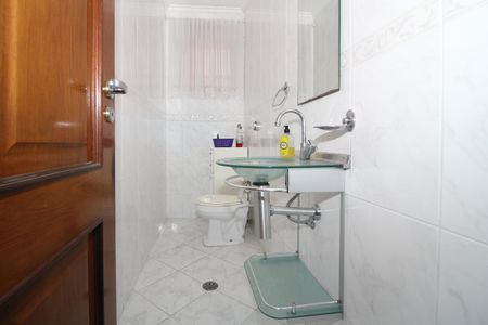 Casa à venda com 500m², 4 quartos e 4 vagas Casa à venda com 500m², 4 quartos e 4 vagasLavabo