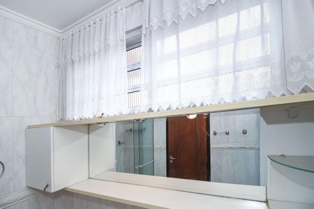 Casa à venda com 500m², 4 quartos e 4 vagas Casa à venda com 500m², 4 quartos e 4 vagasBanheiro