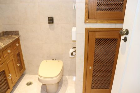 Apartamento à venda com 108m², 3 quartos e 2 vagasBanheiro Social