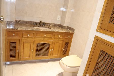 Apartamento à venda com 108m², 3 quartos e 2 vagasBanheiro Social