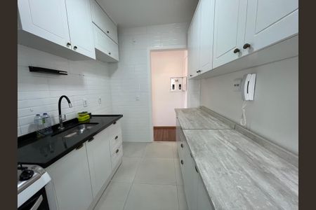 Apartamento à venda com 49m², 2 quartos e 1 vagaCozinha