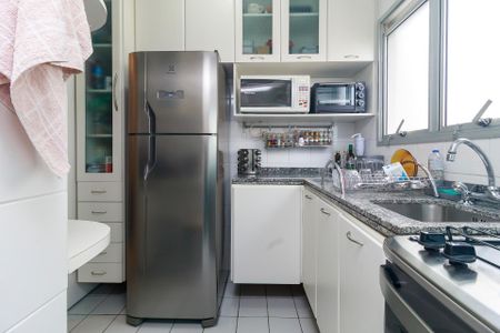 Apartamento à venda com 64m², 2 quartos e 2 vagasCozinha