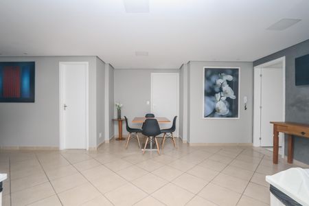 Apartamento à venda com 43m², 2 quartos e 1 vagaÁrea comum - Salão de festas