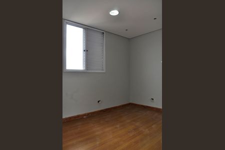 Apartamento para alugar com 70m², 3 quartos e 1 vaga Apartamento para alugar com 70m², 3 quartos e 1 vagaDetalhe - Quarto 02