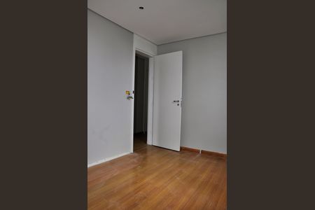 Apartamento para alugar com 70m², 3 quartos e 1 vaga Apartamento para alugar com 70m², 3 quartos e 1 vagaDetalhe - Quarto 02