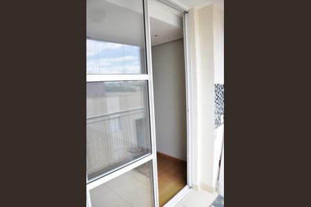 Apartamento para alugar com 70m², 3 quartos e 1 vaga Apartamento para alugar com 70m², 3 quartos e 1 vagaDetalhe - Varanda da Sala e Sala de Jantar