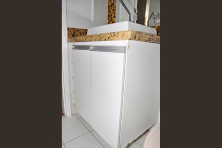 Apartamento para alugar com 70m², 3 quartos e 1 vaga Apartamento para alugar com 70m², 3 quartos e 1 vagaDetalhe - Banheiro Social