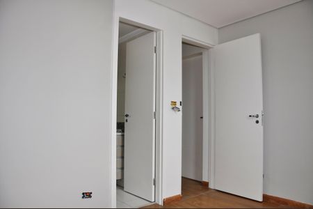 Apartamento para alugar com 70m², 3 quartos e 1 vaga Apartamento para alugar com 70m², 3 quartos e 1 vagaDetalhe - Quarto 01 com Suíte