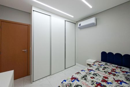 Apartamento para alugar com 112m², 3 quartos e 2 vagasQuarto 2