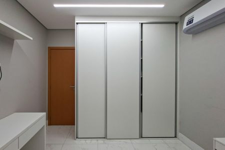 Apartamento para alugar com 112m², 3 quartos e 2 vagasQuarto 2