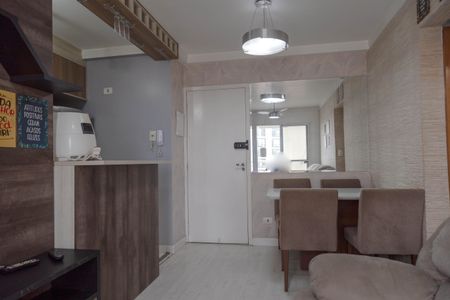 Sala de apartamento para alugar com 2 quartos, 50m² em Gopouva, Guarulhos
