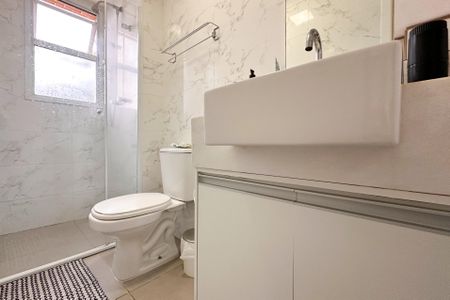 Apartamento à venda com 80m², 3 quartos e 1 vaga Apartamento à venda com 80m², 3 quartos e 1 vagaBanheiro da Suíte