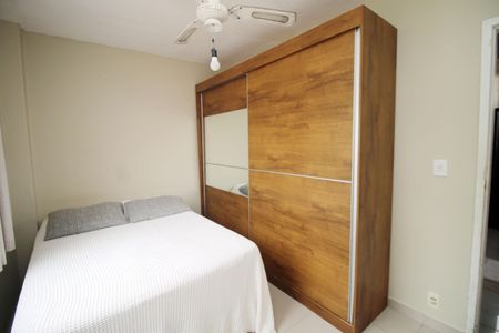 Quarto 1 de apartamento à venda com 2 quartos, 48m² em Olaria, Rio de Janeiro