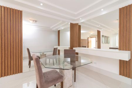 Casa para alugar com 180m², 3 quartos e 4 vagasSala