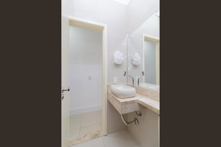 Casa para alugar com 180m², 3 quartos e 4 vagasBanheiro