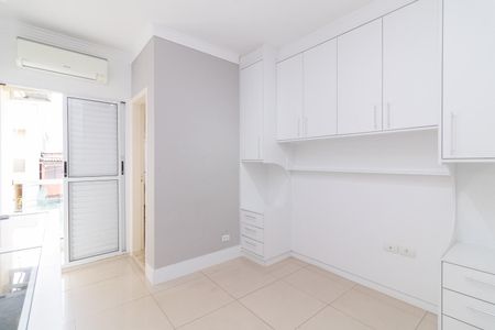 Casa para alugar com 180m², 3 quartos e 4 vagasSuíte