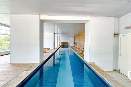 Studio à venda com 53m², 1 quarto e 1 vagaÁrea comum - Piscina
