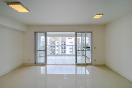 Studio à venda com 53m², 1 quarto e 1 vagaStudio