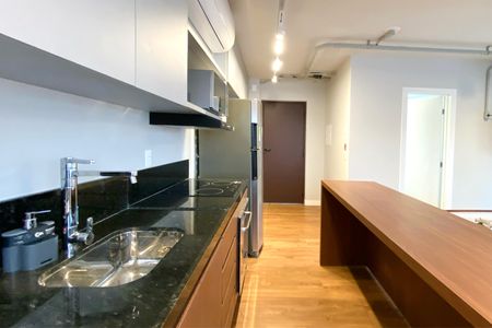 Studio para alugar com 49m², 1 quarto e 1 vaga Studio para alugar com 49m², 1 quarto e 1 vagaCozinha