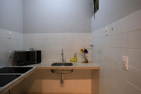 Apartamento à venda com 57m², 2 quartos e sem vaga Apartamento à venda com 57m², 2 quartos e sem vagaCozinha e Área de Serviço
