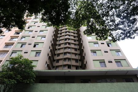 Apartamento à venda com 57m², 2 quartos e sem vaga Apartamento à venda com 57m², 2 quartos e sem vagaFachada