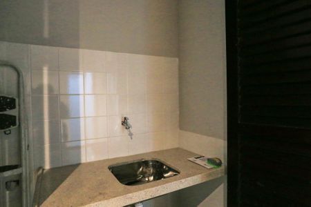 Apartamento à venda com 57m², 2 quartos e sem vaga Apartamento à venda com 57m², 2 quartos e sem vagaCozinha e Área de Serviço
