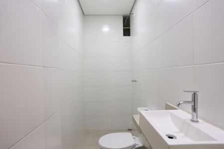 Apartamento à venda com 57m², 2 quartos e sem vaga Apartamento à venda com 57m², 2 quartos e sem vagaBanheiro