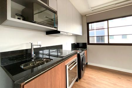 Cozinha de kitnet/studio para alugar com 1 quarto, 49m² em Santa Tereza, Belo Horizonte