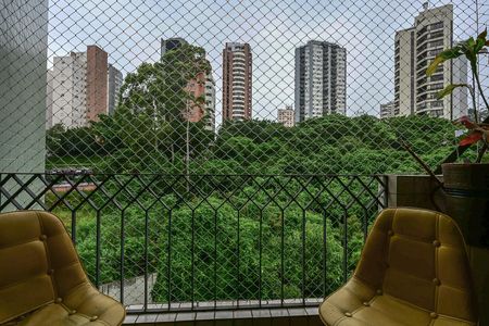 Varanda 2 de apartamento à venda com 3 quartos, 130m² em Vila Suzana, São Paulo