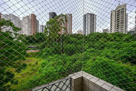 Apartamento à venda com 130m², 3 quartos e 3 vagasVaranda do Quarto 2