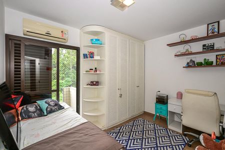 Apartamento à venda com 130m², 3 quartos e 3 vagasQuarto 1