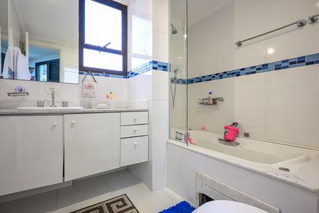 Apartamento à venda com 130m², 3 quartos e 3 vagasBanheiro Suíte 