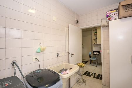 Apartamento à venda com 130m², 3 quartos e 3 vagasÁrea de Serviço 