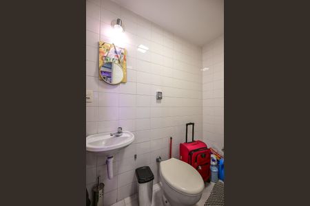 Apartamento à venda com 130m², 3 quartos e 3 vagasBanheiro de Serviço